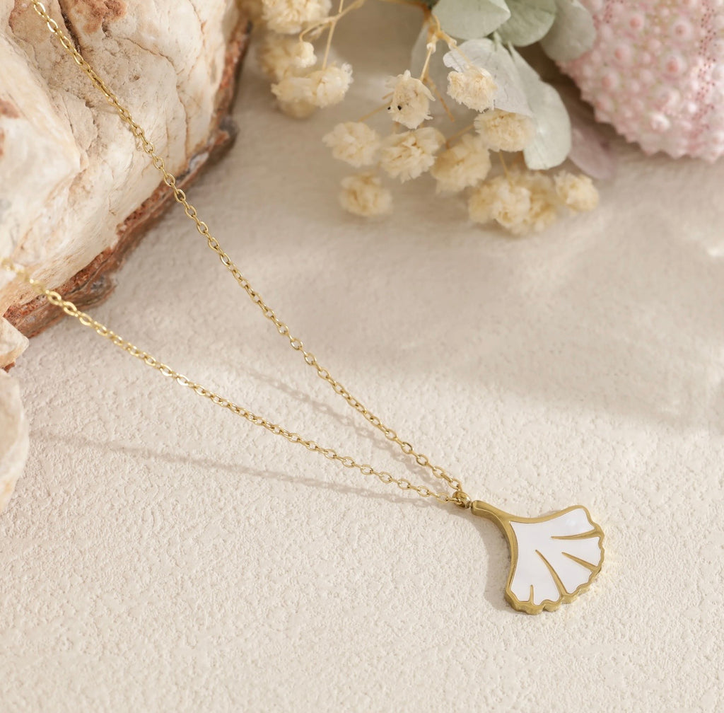 Collier Éventail nacré